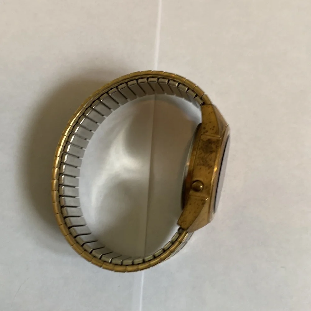 Vintage Red Face Digital MWC Speidel USA Watch - Picture 5 of 7